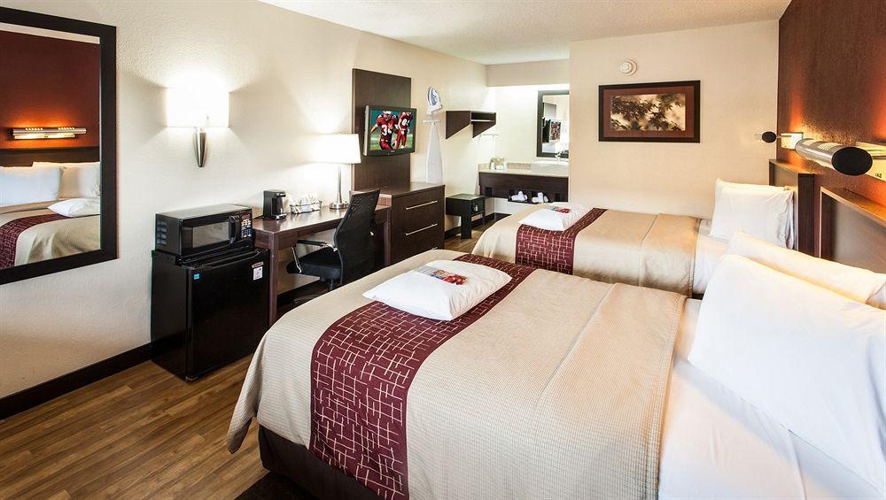 Red Roof Inn Plus+ St. Louis - Forest Park / Hampton Ave. Ngoại thất bức ảnh