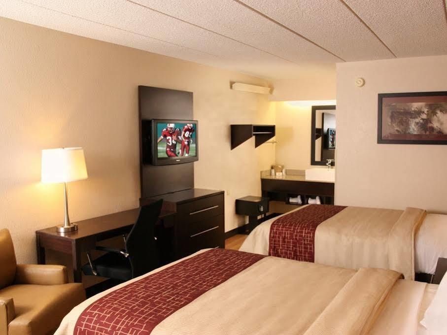 Red Roof Inn Plus+ St. Louis - Forest Park / Hampton Ave. Ngoại thất bức ảnh