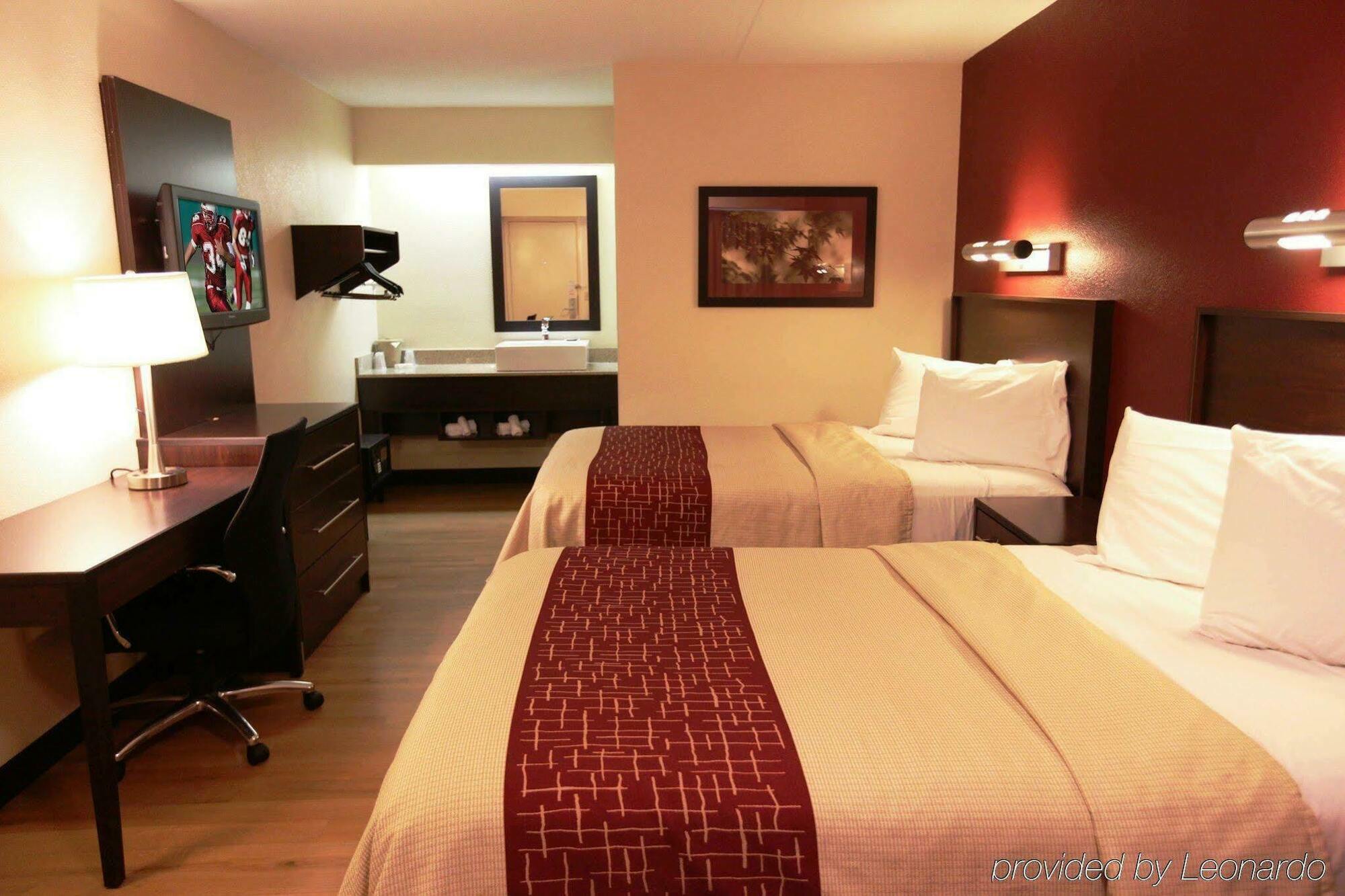 Red Roof Inn Plus+ St. Louis - Forest Park / Hampton Ave. Ngoại thất bức ảnh